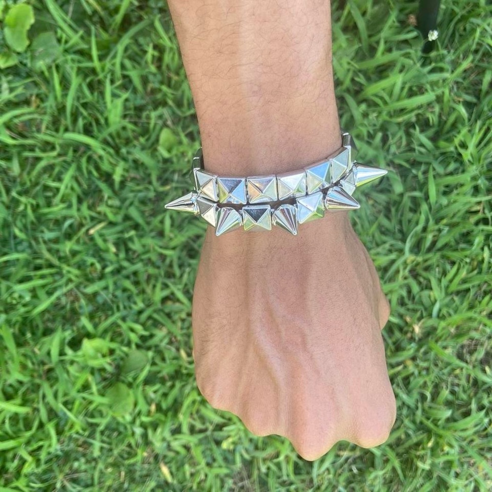 2 pcs Gothic Y2K Rivet Spike Bead Spike Punk Bracelet Style Silver Plated